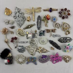 38 Vintage Brooch Pin Lot For Crafting Harvesting Rhinestones Animal Floral